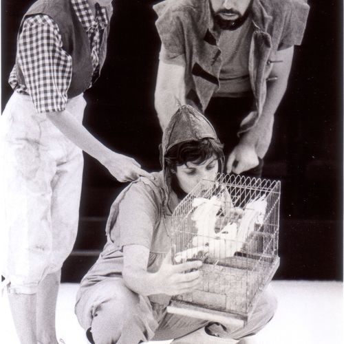 Amy's Aeroplane Adventure directed by Robert Kingham with Christine Hoepper, Brian Cavanagh and Delwyn Trigger, 1981 .